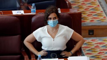 Ayuso culpa al 'número dos' de Sanidad de anunciar un confinamiento que no había decidido