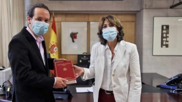 El vicepresidente Iglesias marca el paso a los suyos: avanzar hacia la República
