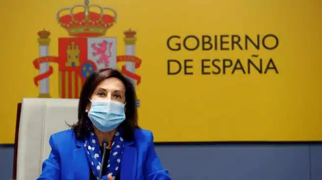 Robles asegura que Madrid aún no ha pedido formalmente la ayuda del Ejército