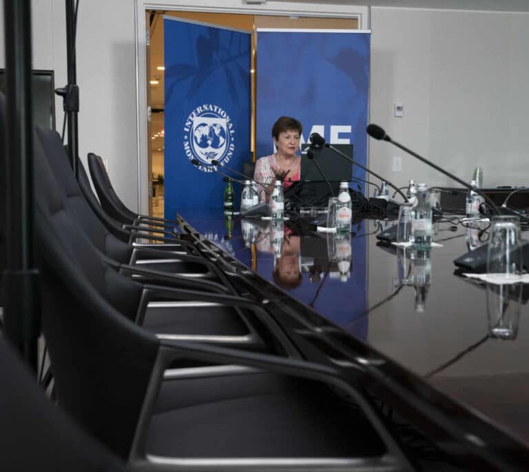 El FMI apoya la suspensión de la regla fiscal de Montero y pide reformar las pensiones