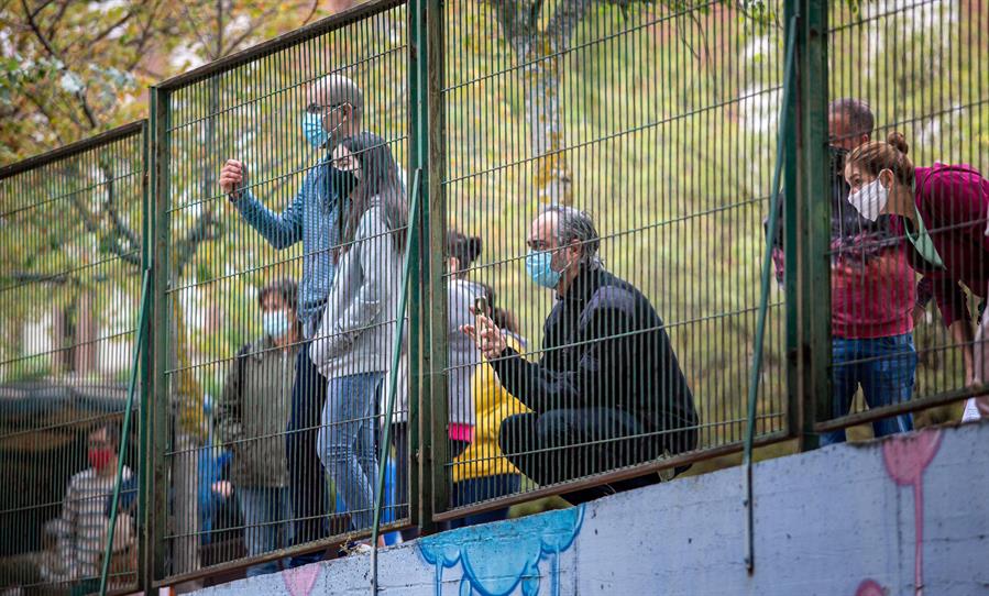 "La vuelta al cole ha sido más complicada por los padres que por los niños"