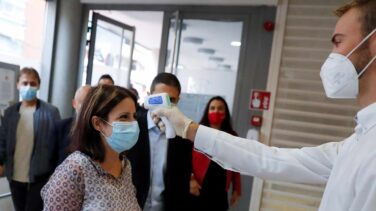 Lastra se ceba con Ayuso en vísperas de la visita de Sánchez a Sol