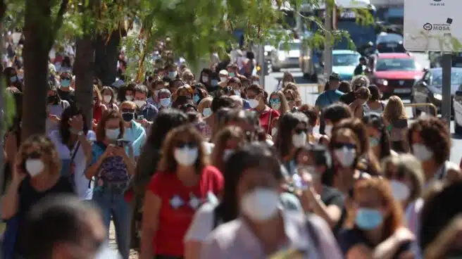 "Es una temeridad": caos en Madrid antes de la vuelta al cole por los tests serológicos