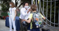 Guía para padres y niños sobre la vuelta al cole: burbujas, bajas laborales y PCR