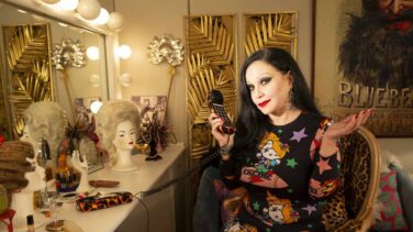 Alaska vuelve a RTVE para presentar 'Cine de Barrio'