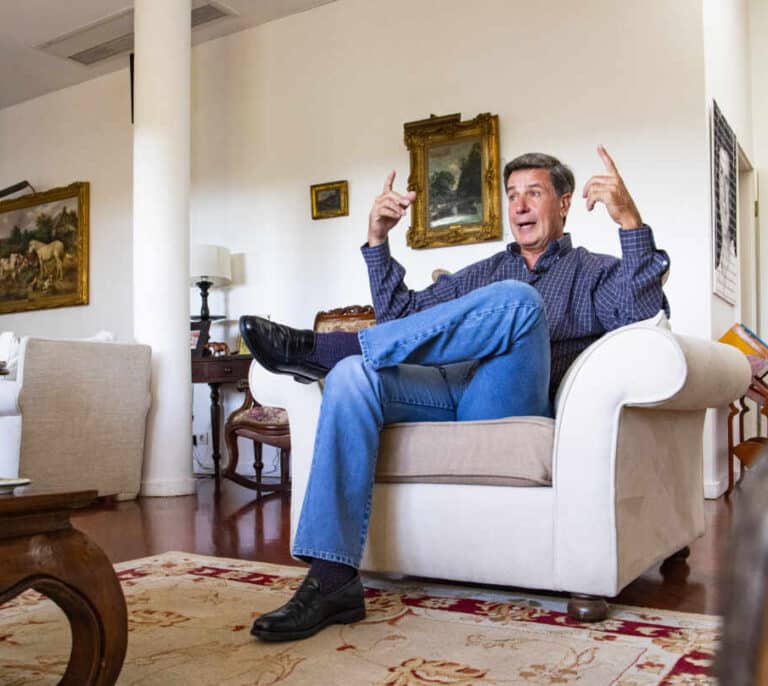 "Lo que ha hecho don Juan Carlos no es para despedazarle y tirar abajo su reinado"