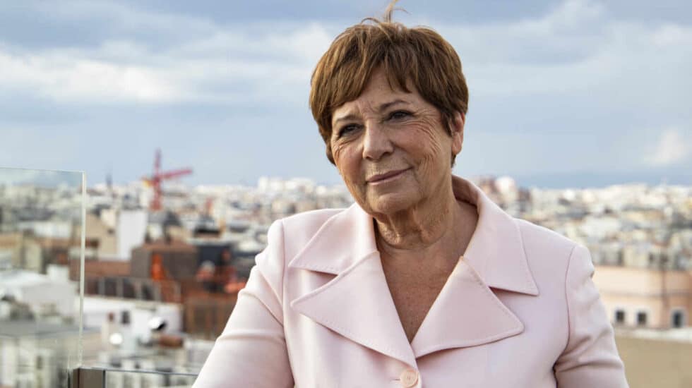 La ex ministra Celia Villalobos, durante una entrevista con El Independiente en la terraza del hotel H10 de Madrid