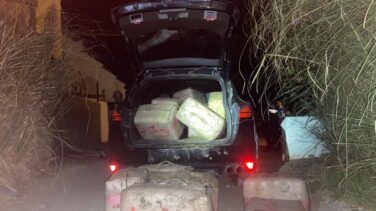Dos guardias civiles, heridos tras ser embestidos por un vehículo que transportaba droga