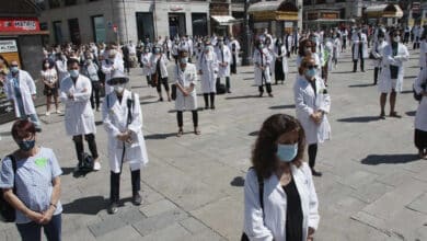 Uno de cada cuatro médicos ha estado de baja por Covid o motivos relacionados