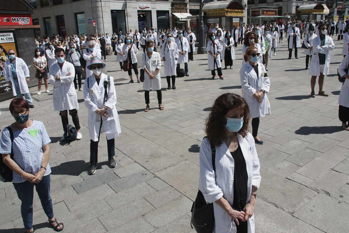 Uno de cada cuatro médicos ha estado de baja por Covid o motivos relacionados