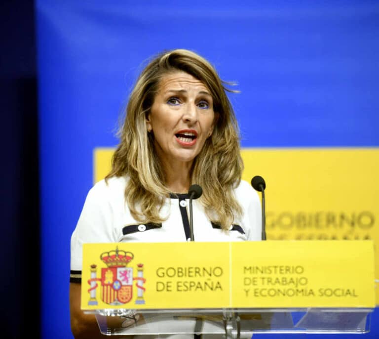 El Gobierno acuerda con los sindicatos y la patronal la regulación del teletrabajo