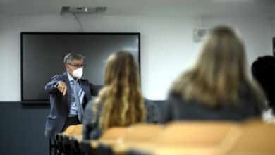 De las prácticas a los profesores 'no tecnológicos': los problemas de la universidad en la segunda ola