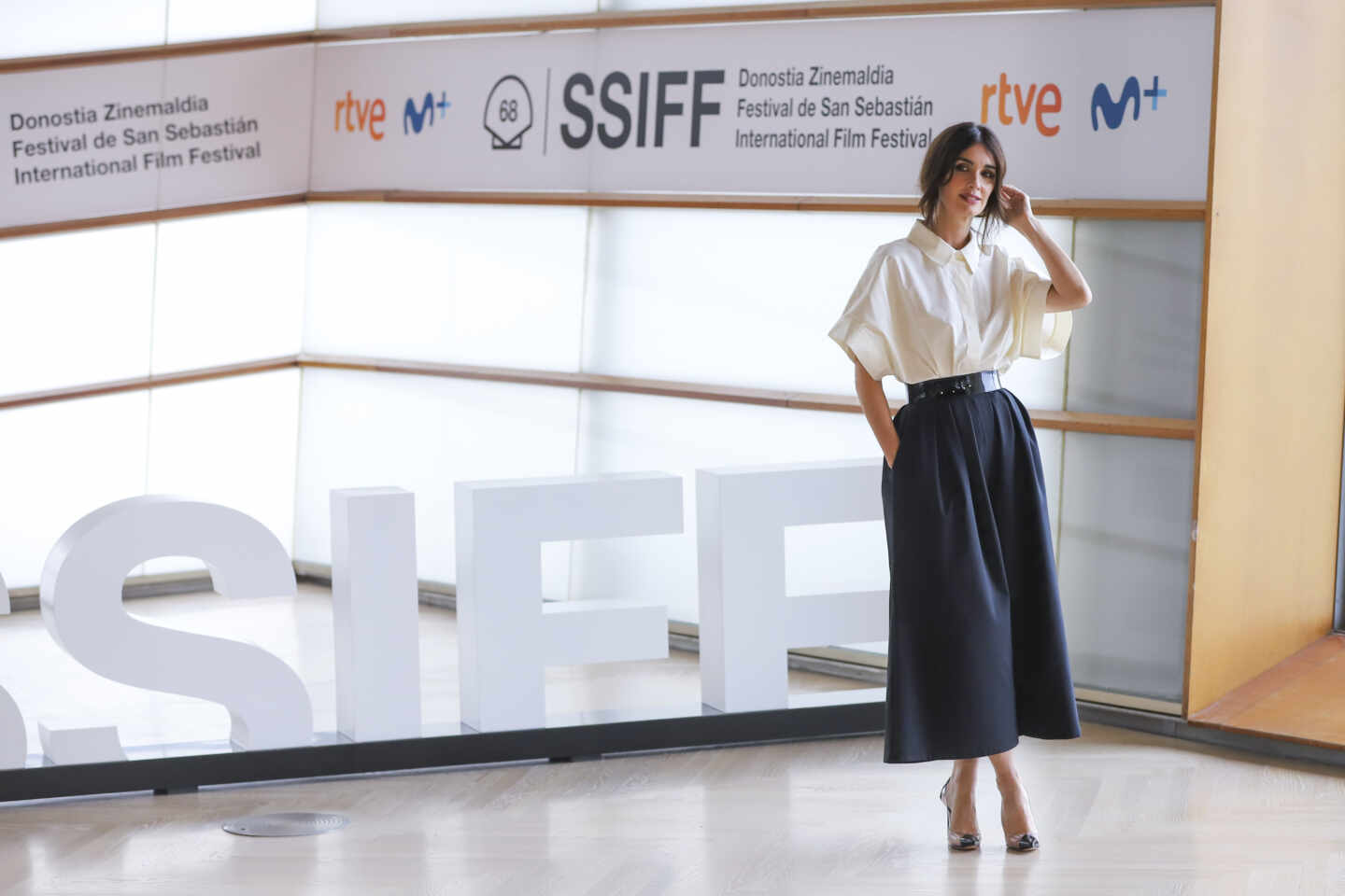 Paz Vega, Iñaki Sánchez Arrieta y Raúl Arévalo presentan el rodaje de 'El lodo' en el Festival de San Sebastián