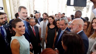 España envía a Caracas a un hombre de Borrell en plena mediación con Maduro