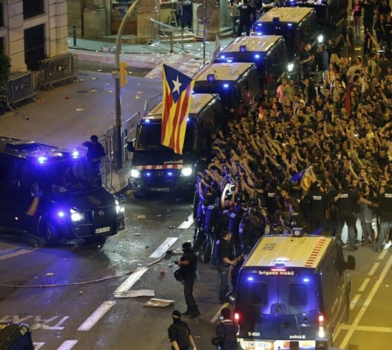 Absuelta la alcaldesa independentista de Roses, la primera juzgada por facilitar el 1-O