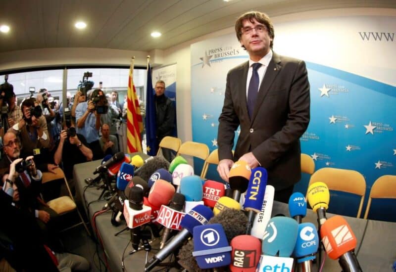 Puigdemont confirma su rebeldía judicial y no se presenta ante Lamela