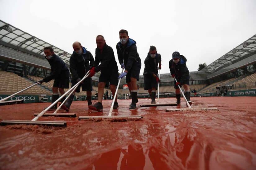 La lluvia es un clásico de Roland Garros y en este certamen otoñal lo será todavía más