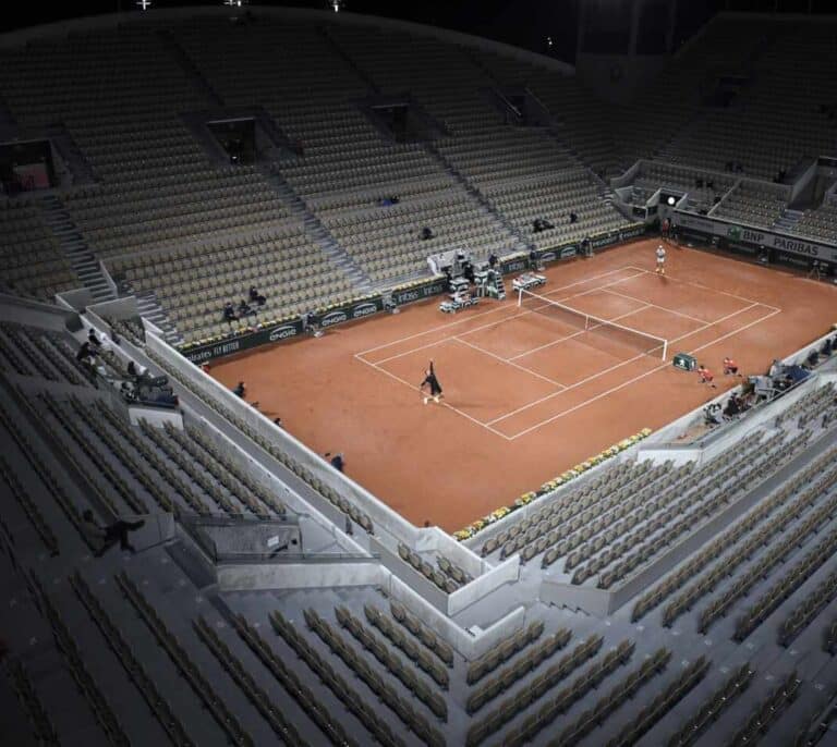 Frío, gris, vacío: la tristeza de un Roland Garros sin público