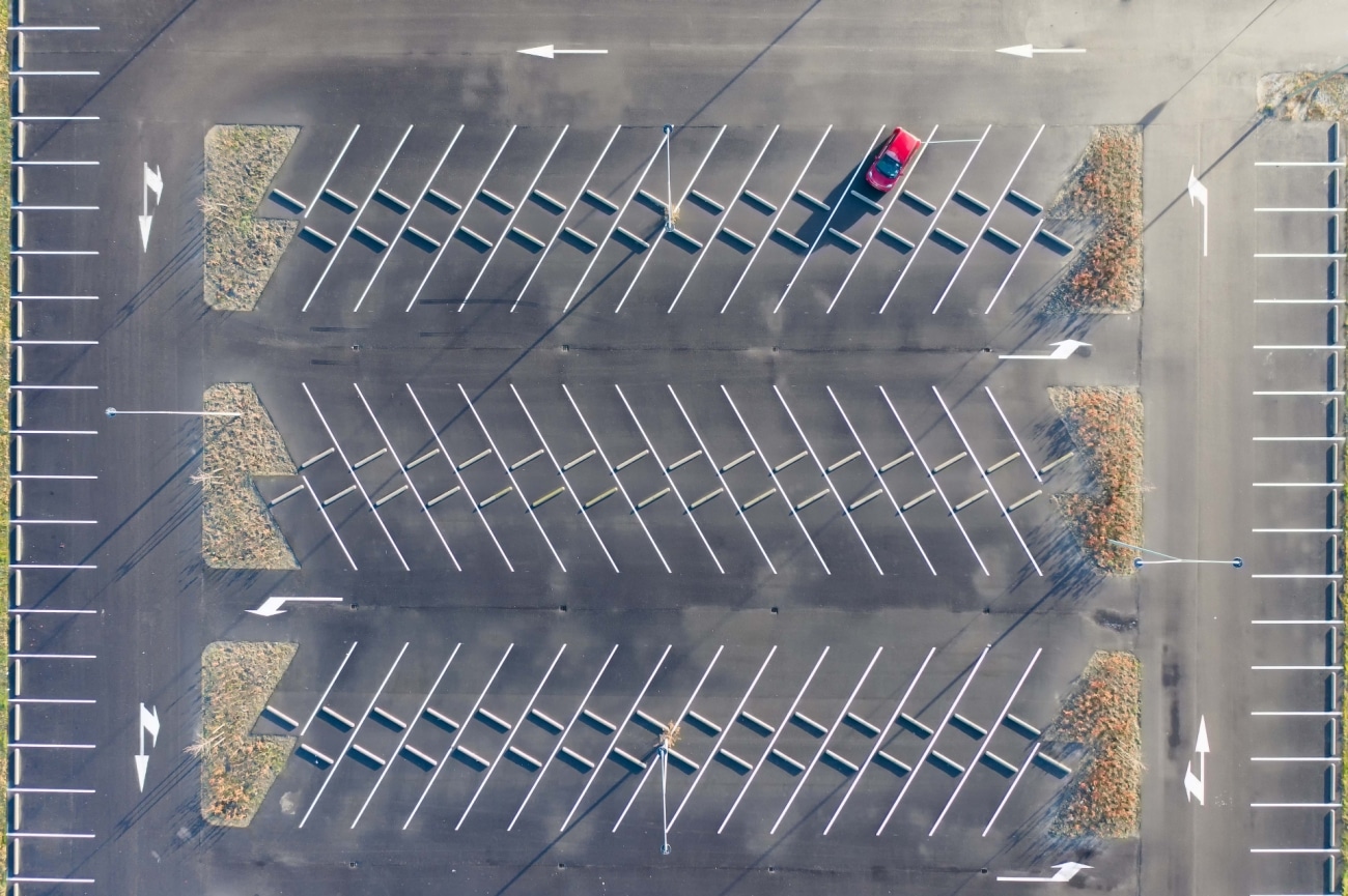 un parking vacío en Holanda.