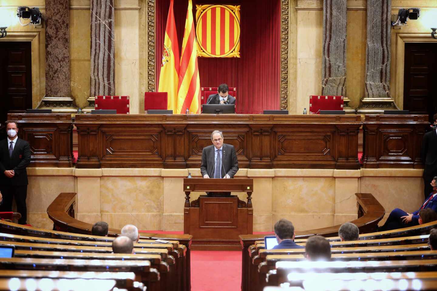 Torra se despide en el Parlament comparando España con Turquía