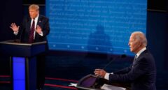 Trump y Biden se enzarzan en una pelea callejera en un primer debate caótico