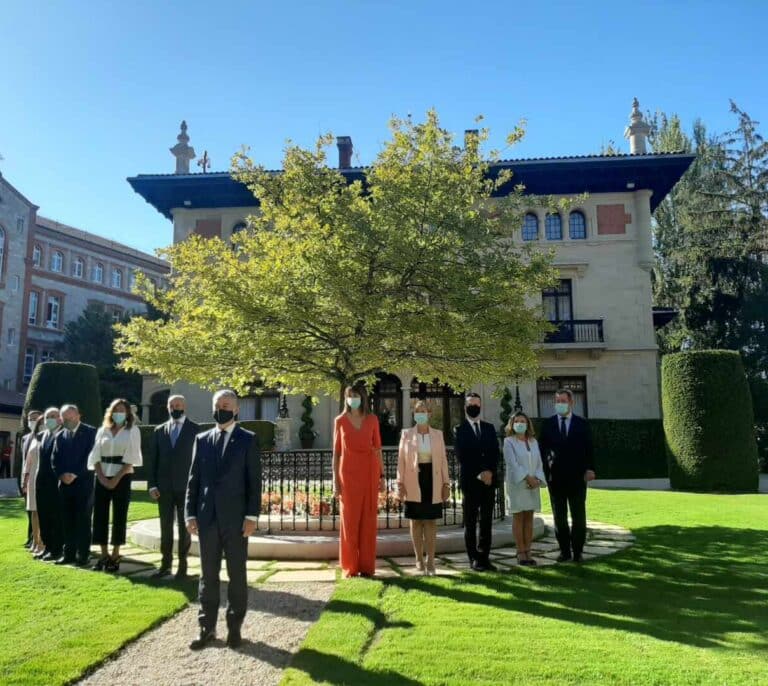 Urkullu presenta a su Gobierno de "reconstrucción" e impulso del autogobierno vasco