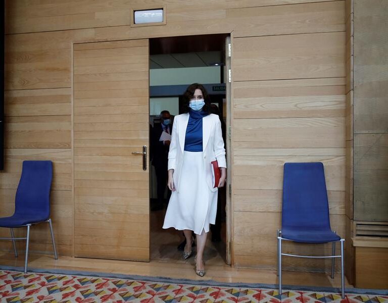 Ayuso celebra la reunión en Sol con Sánchez: "Madrid ha estado demasiado tiempo sola"