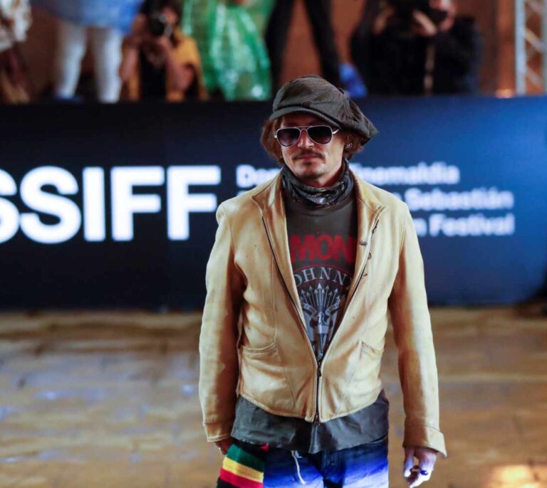 Johnny Depp critica a Trump en San Sebastián: "Es una comedia de terror"