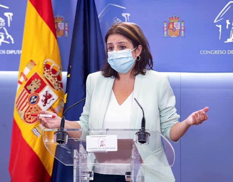 El PSOE rechaza la iniciativa de Podemos para forzar al CIS a preguntar por la Monarquía