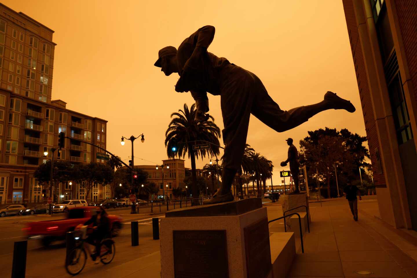 Los incendios forestales vuelven naranja el cielo de San Francisco