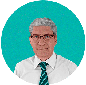 Avatar de Casimiro García-Abadillo, director de El Independiente sobre el color corporativo del periódico