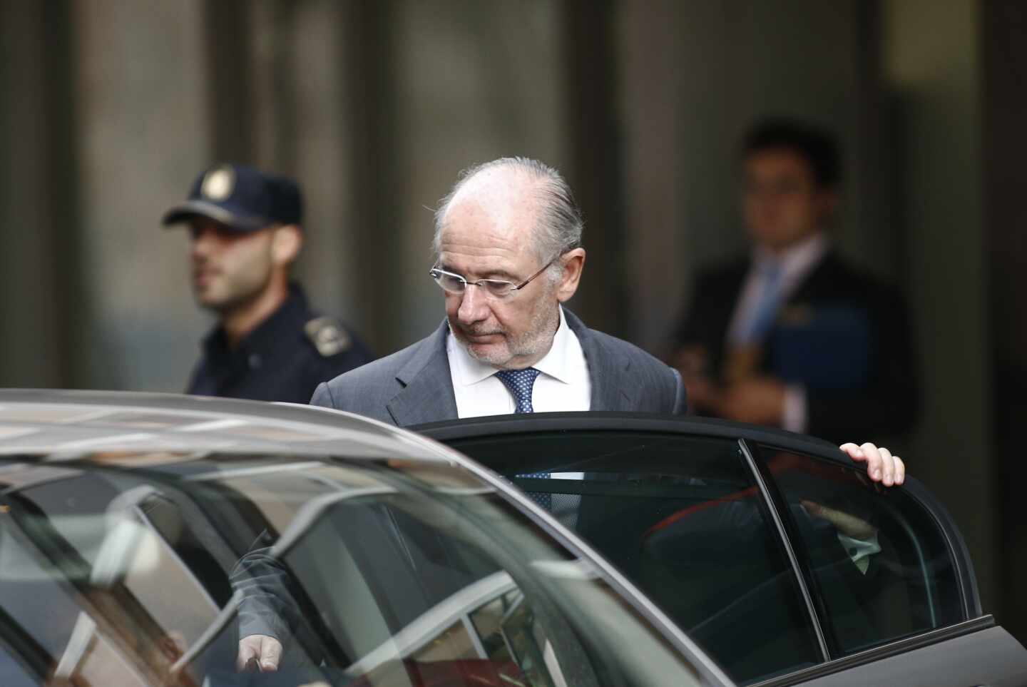 Rodrigo Rato, a juicio por delitos fiscales, blanqueo y corrupción