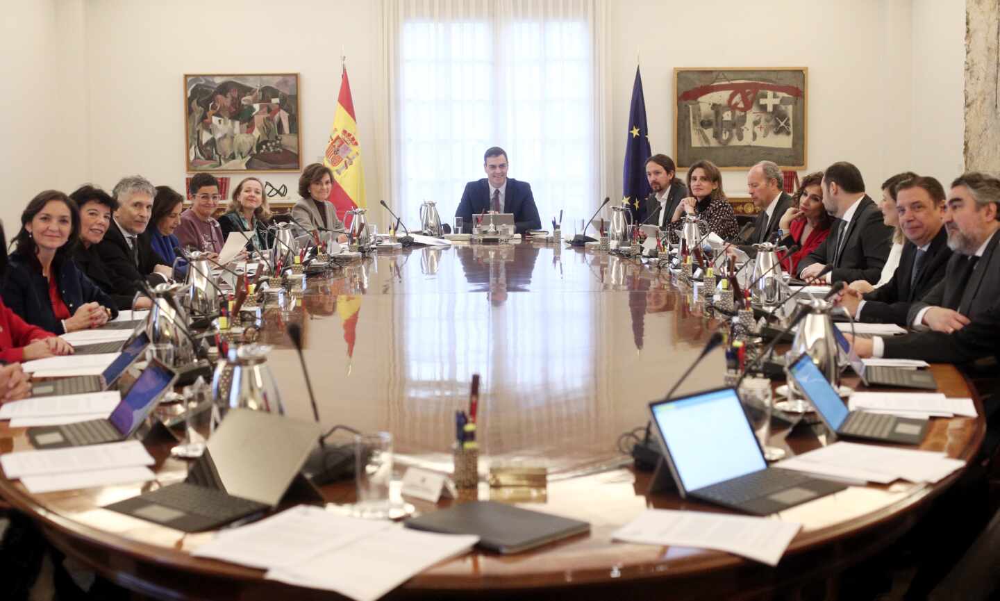 Pedro Sánchez y sus ministros, en una de las reuniones semanales de los martes.