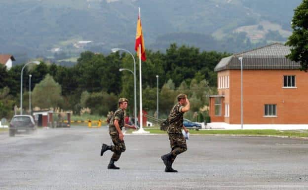 60 militares de un cuartel de Bizkaia permanecen en cuarentena tras registrar seis positivos