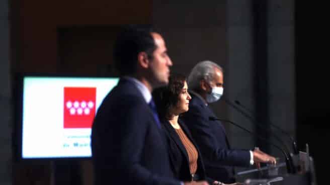 Aguado, Díaz Ayuso y Ruiz Escudero, en la rueda de prensa.