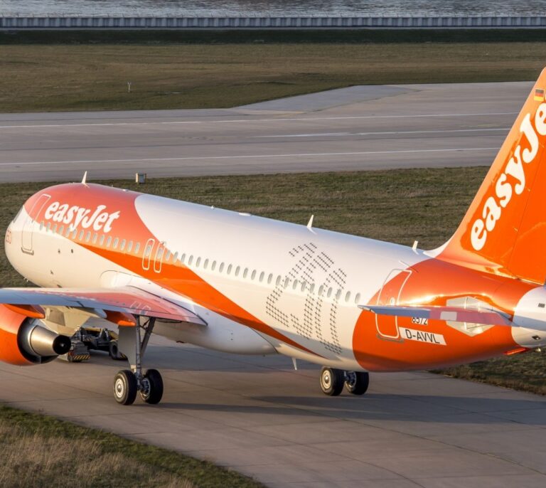 El sindicato de pilotos Sepla convoca 9 días de paros en easyJet para este agosto