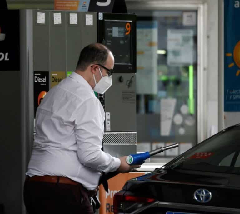 La segunda ola frena la recuperación del consumo de gasolina y gasóleo en verano