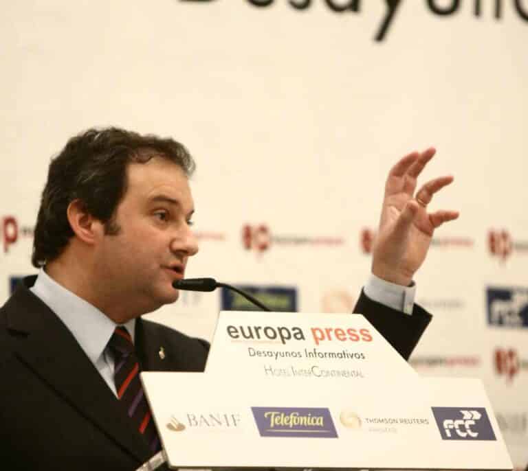 El Gobierno elige al ex alcalde de Barcelona Jordi Hereu como presidente de Hispasat