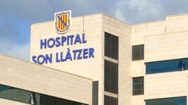 Cierran una planta de un hospital de Palma por un brote de 26 contagiados