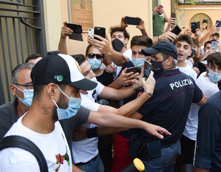 La Policía cree que Luis Suárez pactó las preguntas y la puntuación de su examen de italiano