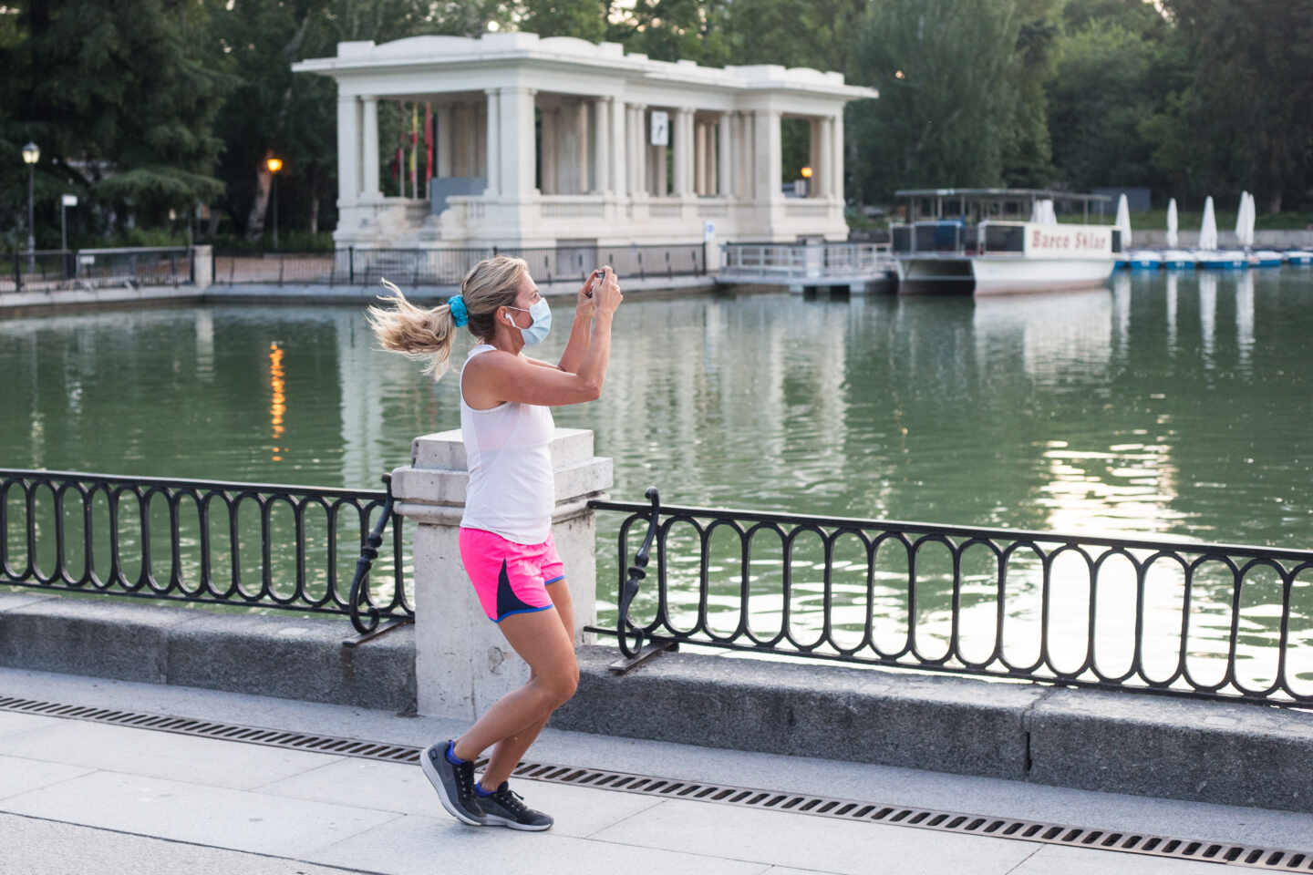 ¿Puedo salir a correr sin mascarilla?: la normativa del deporte en Madrid