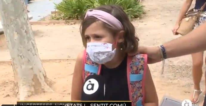 La lección viral de una niña sobre las mascarillas: "No pasa nada, mejor eso que morirse"