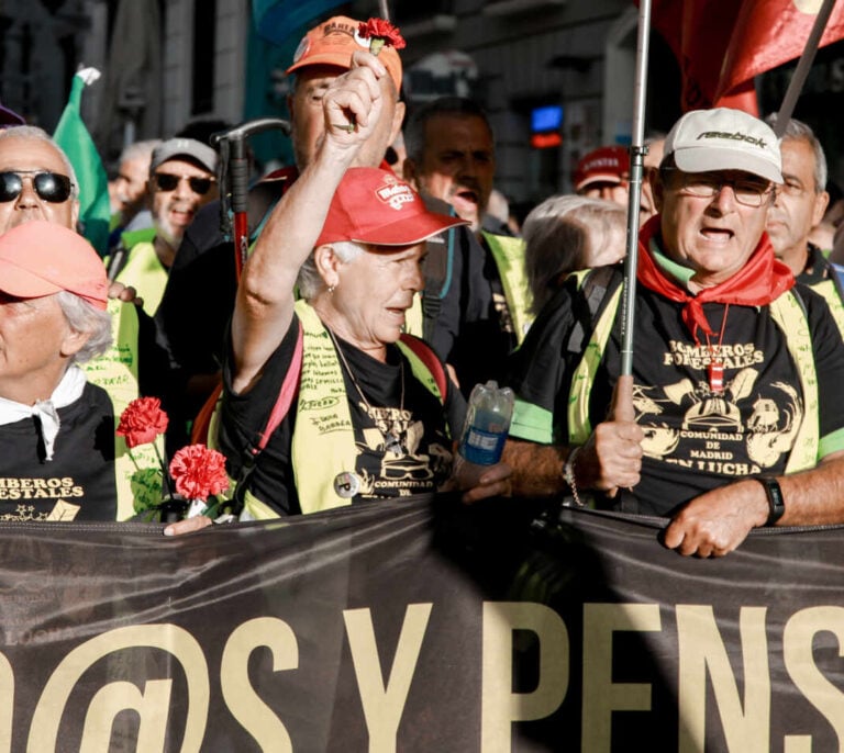 Los economistas dan la mano a Escrivá y apoyan penalizar las jubilaciones anticipadas