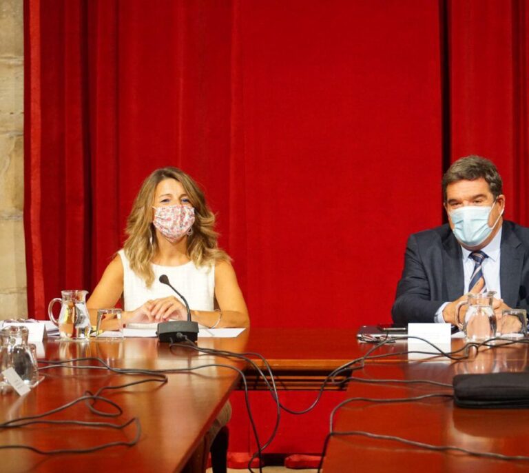 Gobierno y agentes sociales volverán a reunirse el lunes para negociar la prórroga de los ERTE