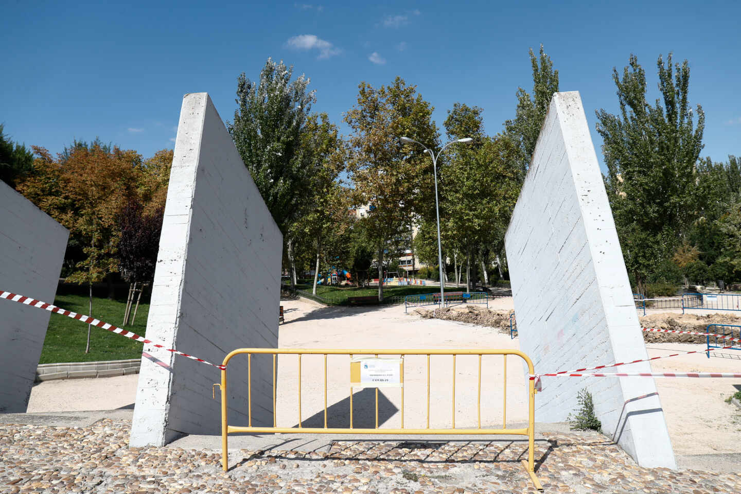 Parque clausurado en una de las zonas confinadas de Fuenlabrada.