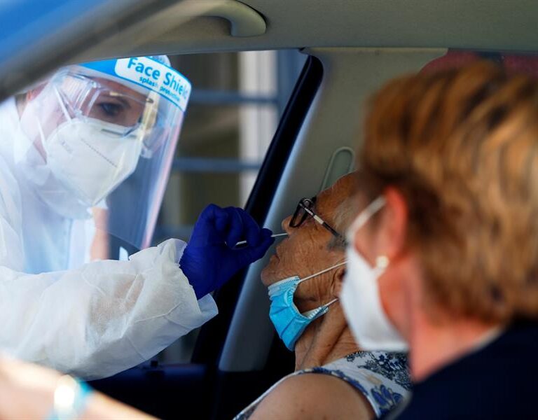 España suma 8.866 contagios y 34 muertos en las últimas 24 horas