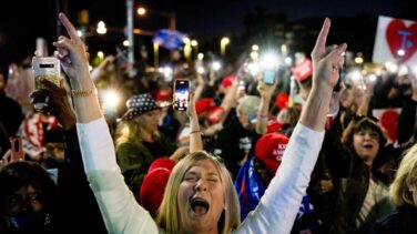 Trump agradece en Twitter a sus seguidores las concentraciones de apoyo frente al hospital