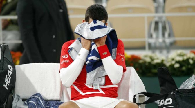 El padre de Djokovic asegura que su hijo "está en una prisión" y que es "el Espartaco del nuevo mundo"
