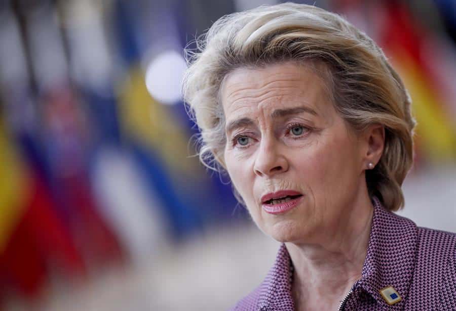 Von der Leyen se pone en cuarentena poco después de recibir a Pablo Casado