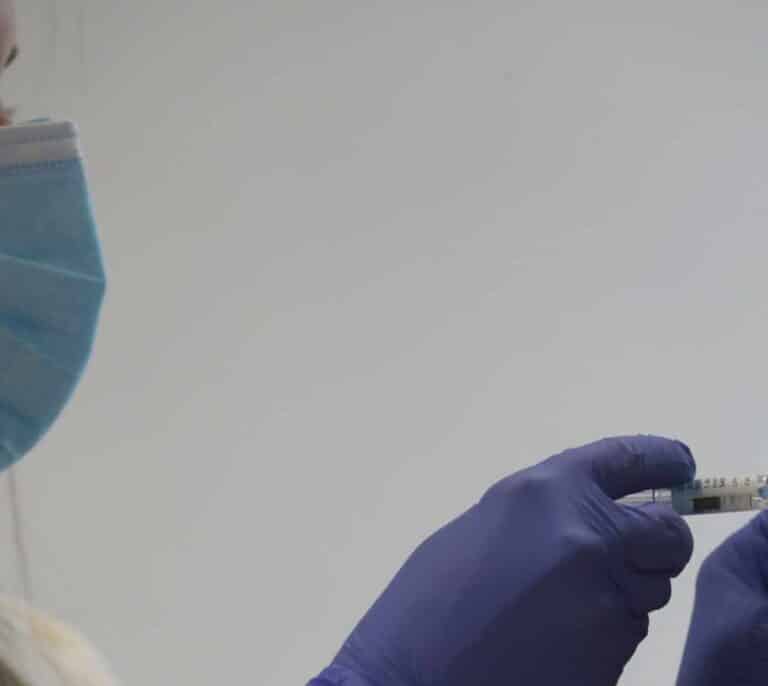 La Agencia Europea del Medicamento descarta que la vacuna del coronavirus esté lista en 2020